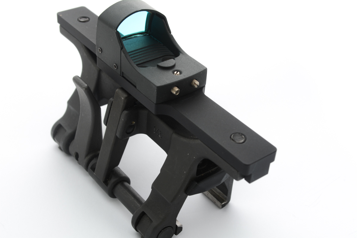 Adaptermodul STANAG-Montage auf DOCTER®sight II+ & III – Bild 4